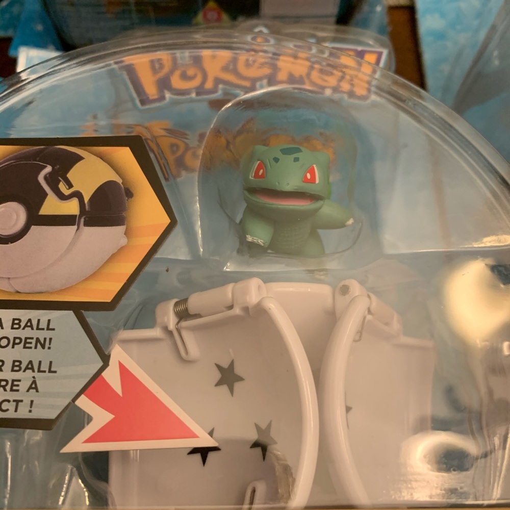 Pokemon Ball Collection - Picture 3 of 7